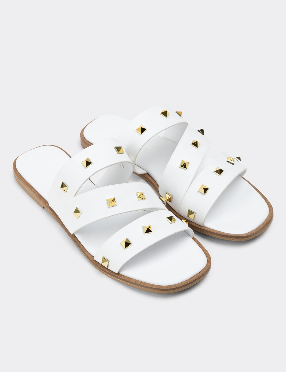 White Sandals - RD020ZBYZC01
