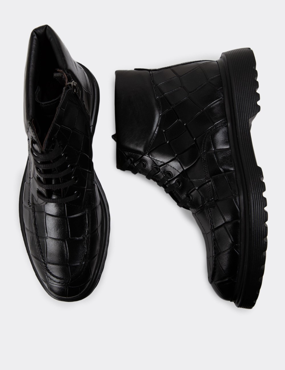 Black Leather Boots - 01929MSYHE03