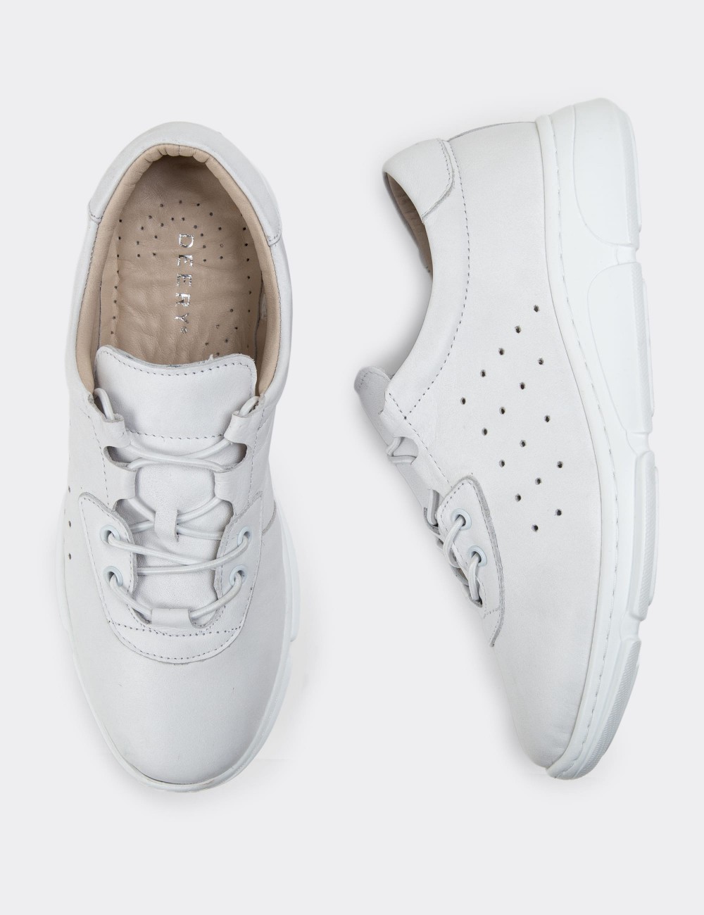 White Leather Sneakers - SE405ZBYZP01