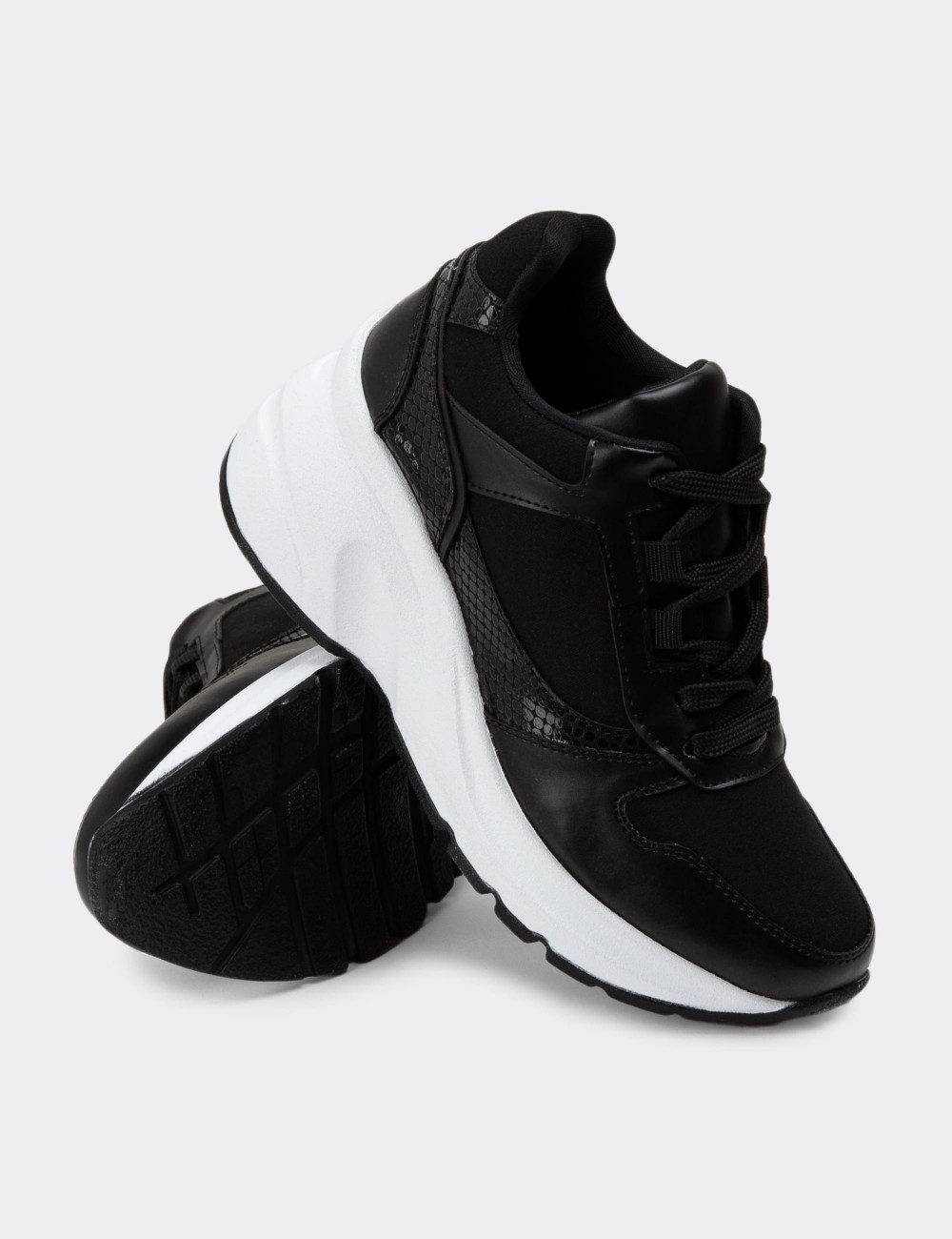 Black Sneakers - KS879ZSYHP01