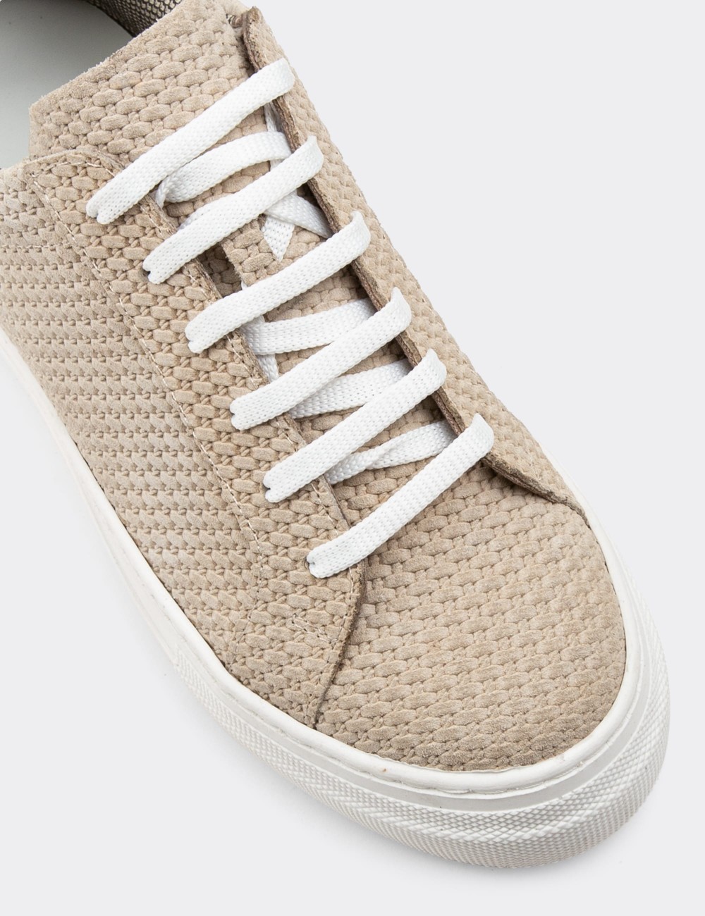 Beige Nubuck Calfskin Sneakers - Z1681ZBEJC10