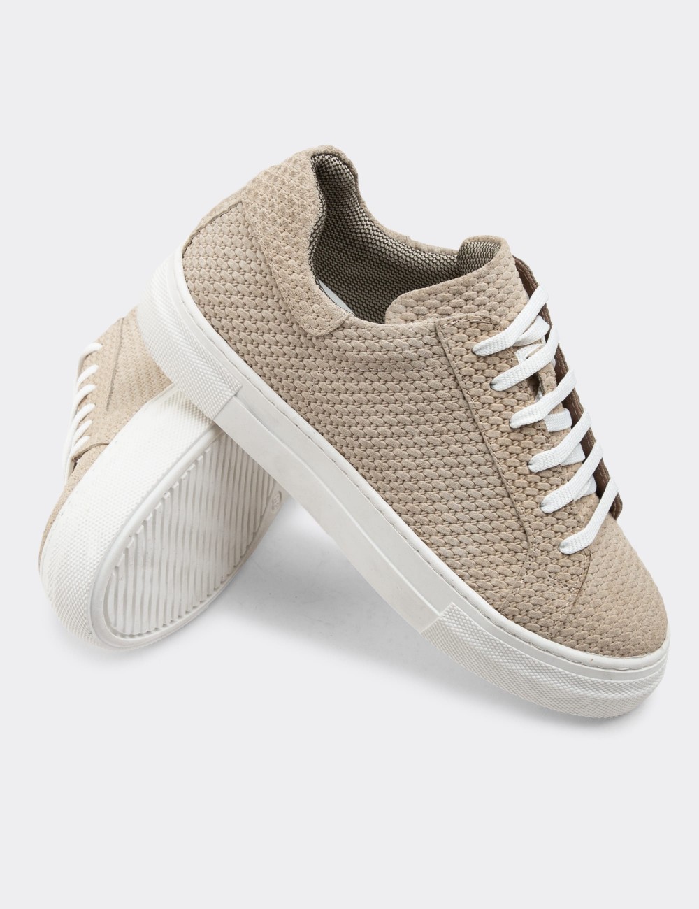 Beige Nubuck Calfskin Sneakers - Z1681ZBEJC10