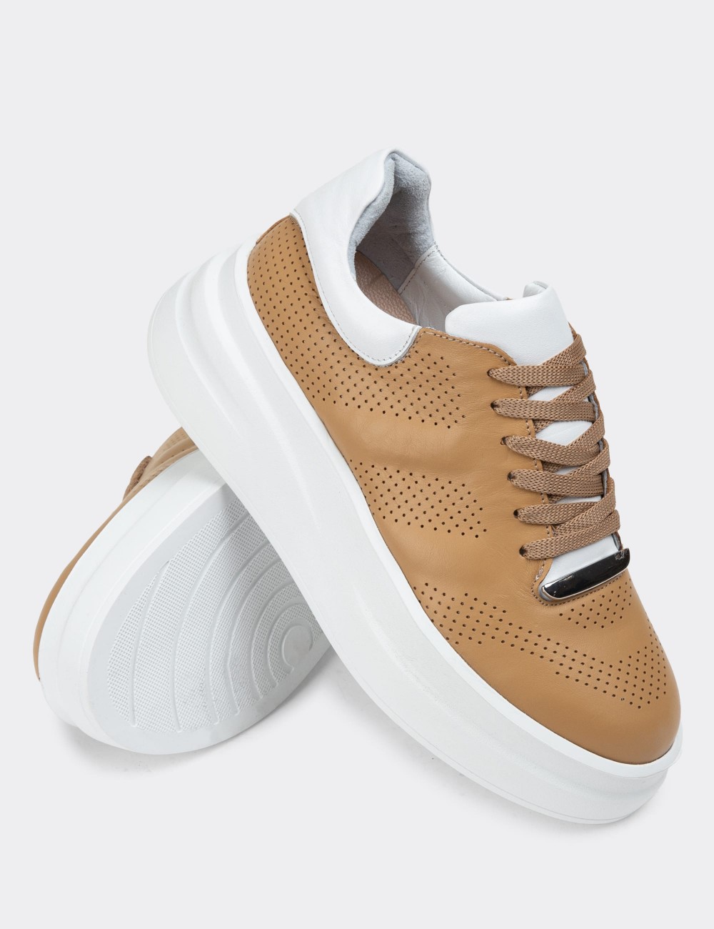 Camel Leather Sneakers - R6505ZCMLE01