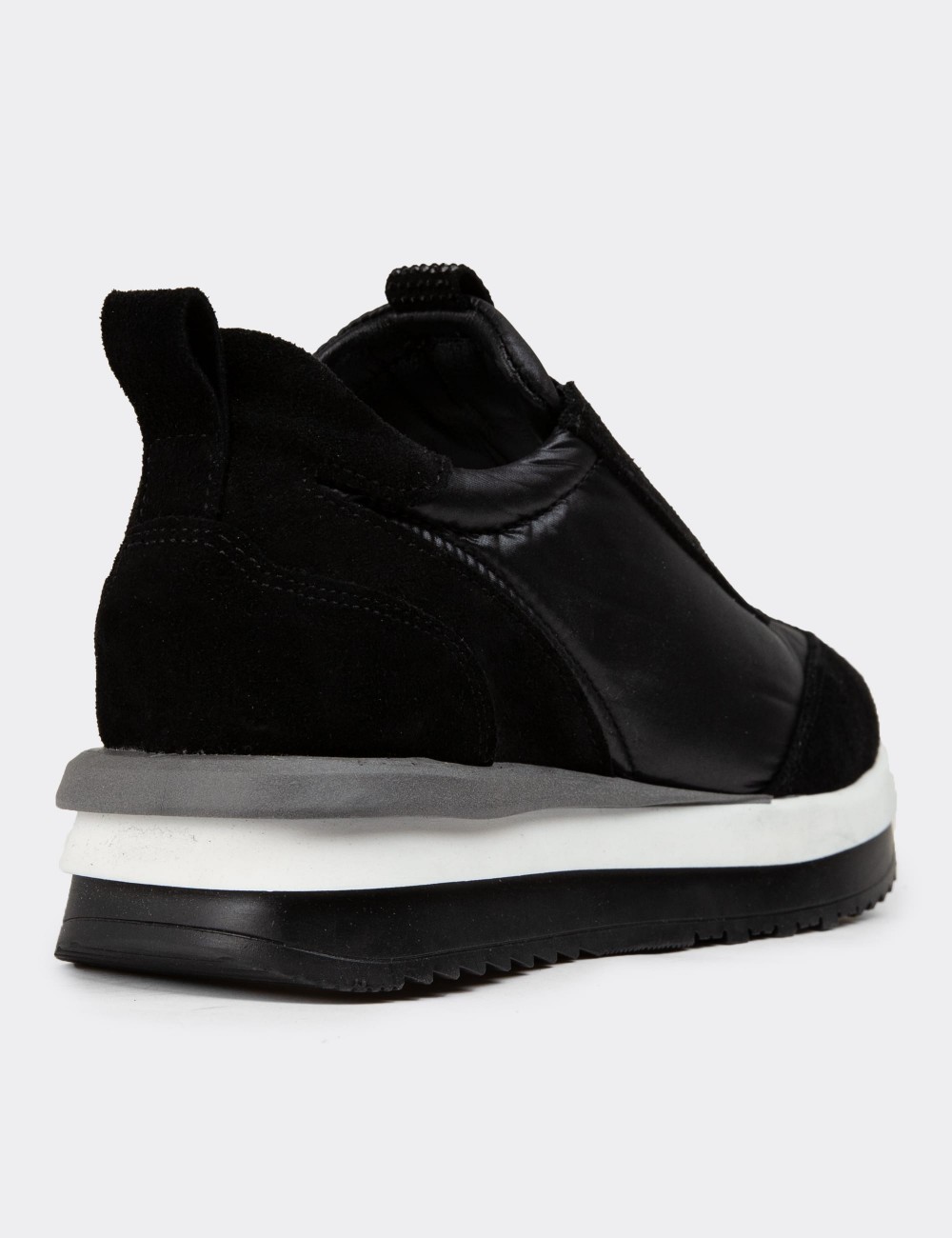 Black Suede Leather Sneakers - R3531ZSYHT01