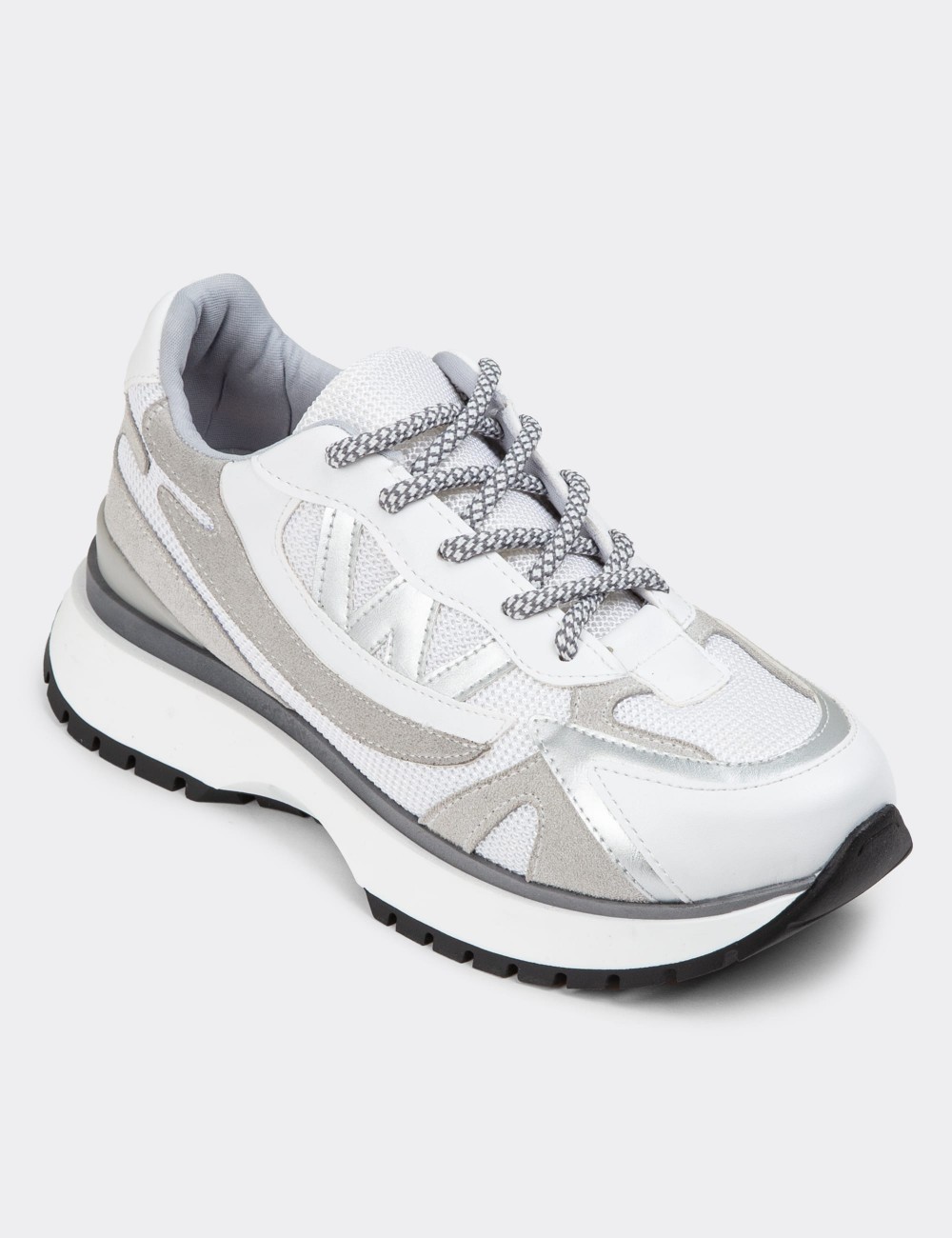 White Sneakers - 55110ZBYZC01