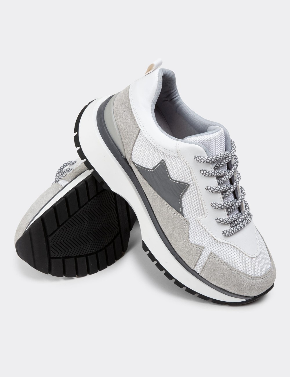 White Sneakers - 55103ZBYZC01