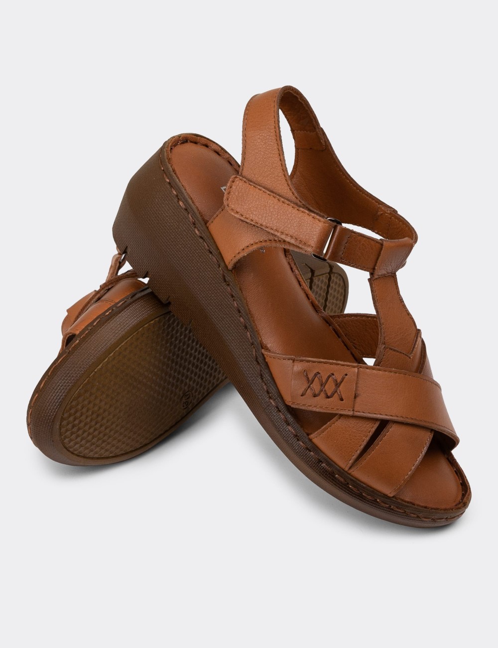 Tan Leather Sandals - SE111ZTBAC01