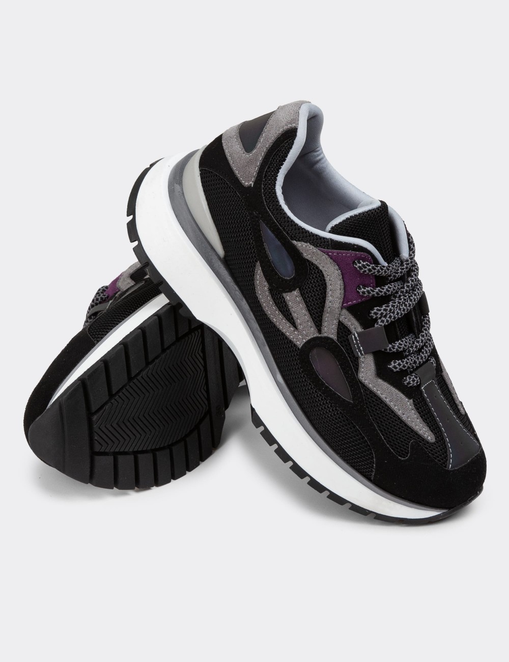 Black Sneakers - 55105ZSYHC01