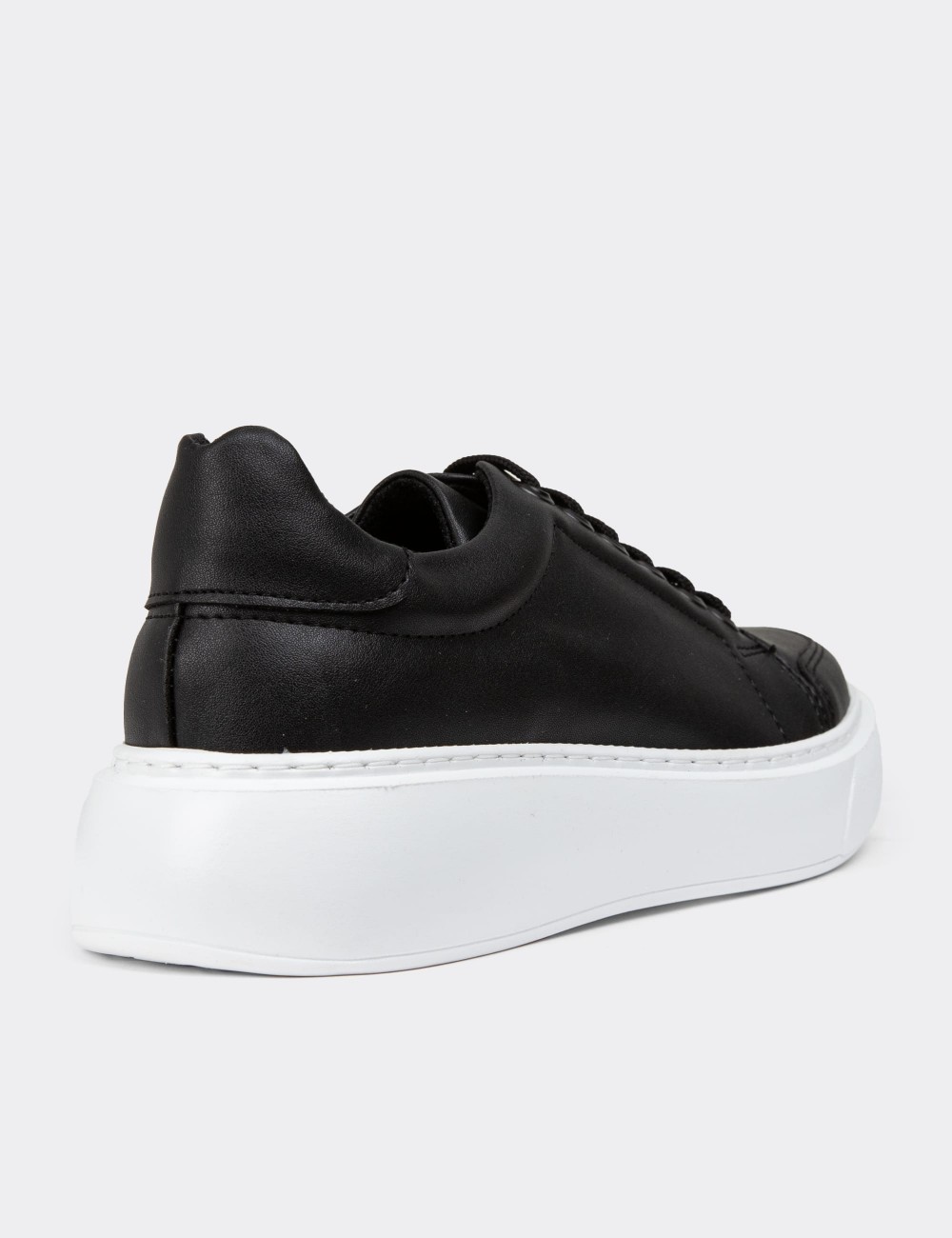 Black Sneakers - CE497ZSYHP01