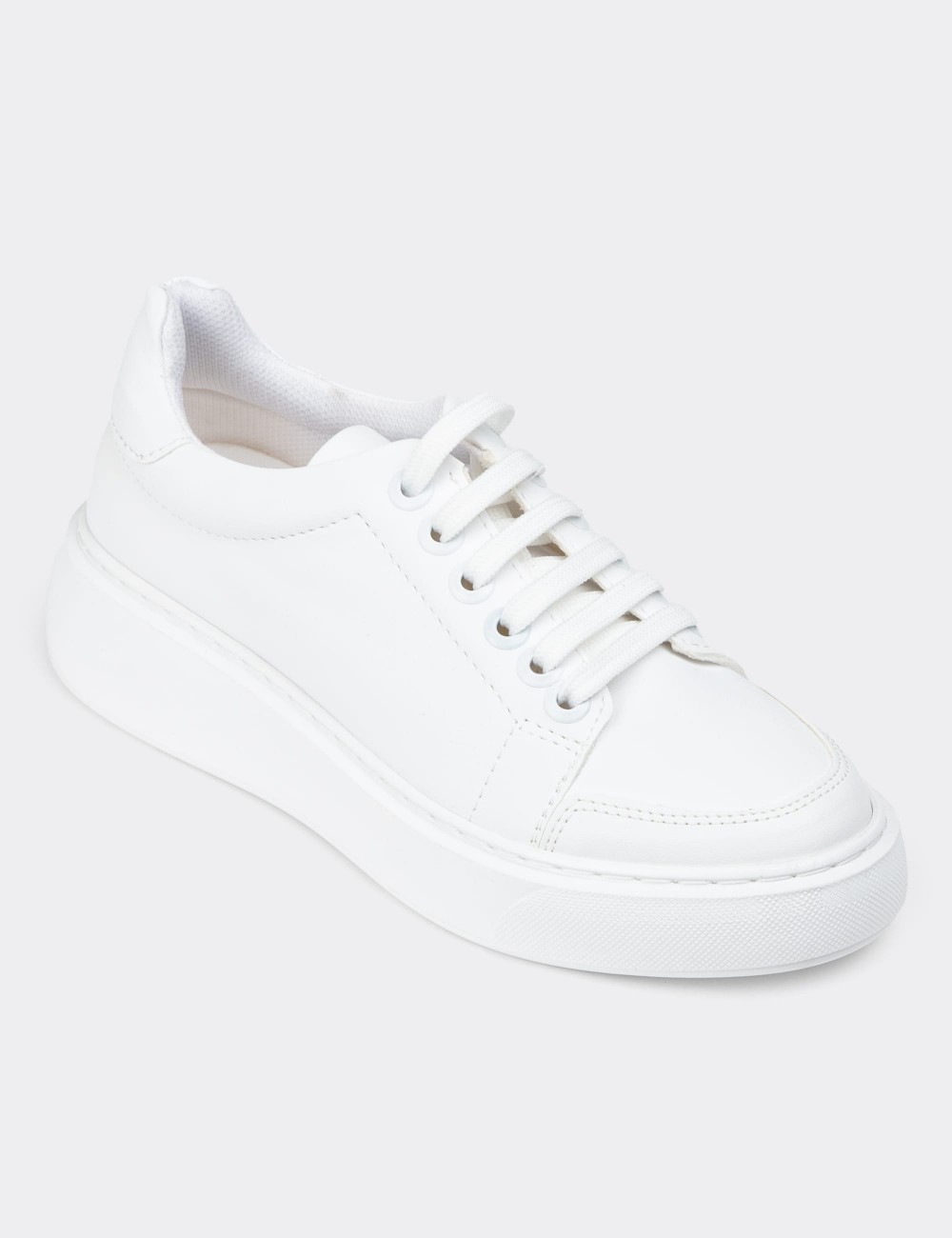 White Sneakers - CE497ZBYZP01