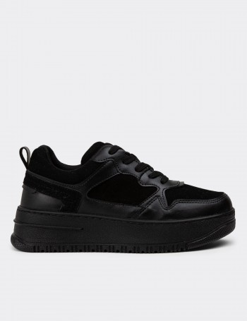 Black Sneakers - RM724ZSYHC01