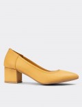 Yellow Leather Lace-up Shoes