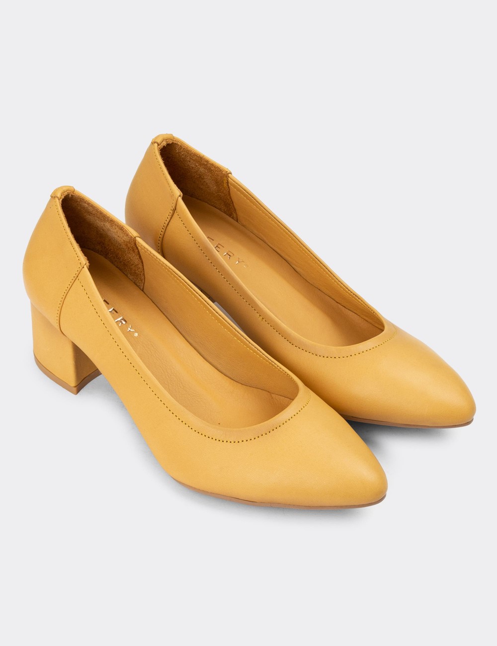 Yellow Leather Lace-up Shoes - A2618ZSRIC01