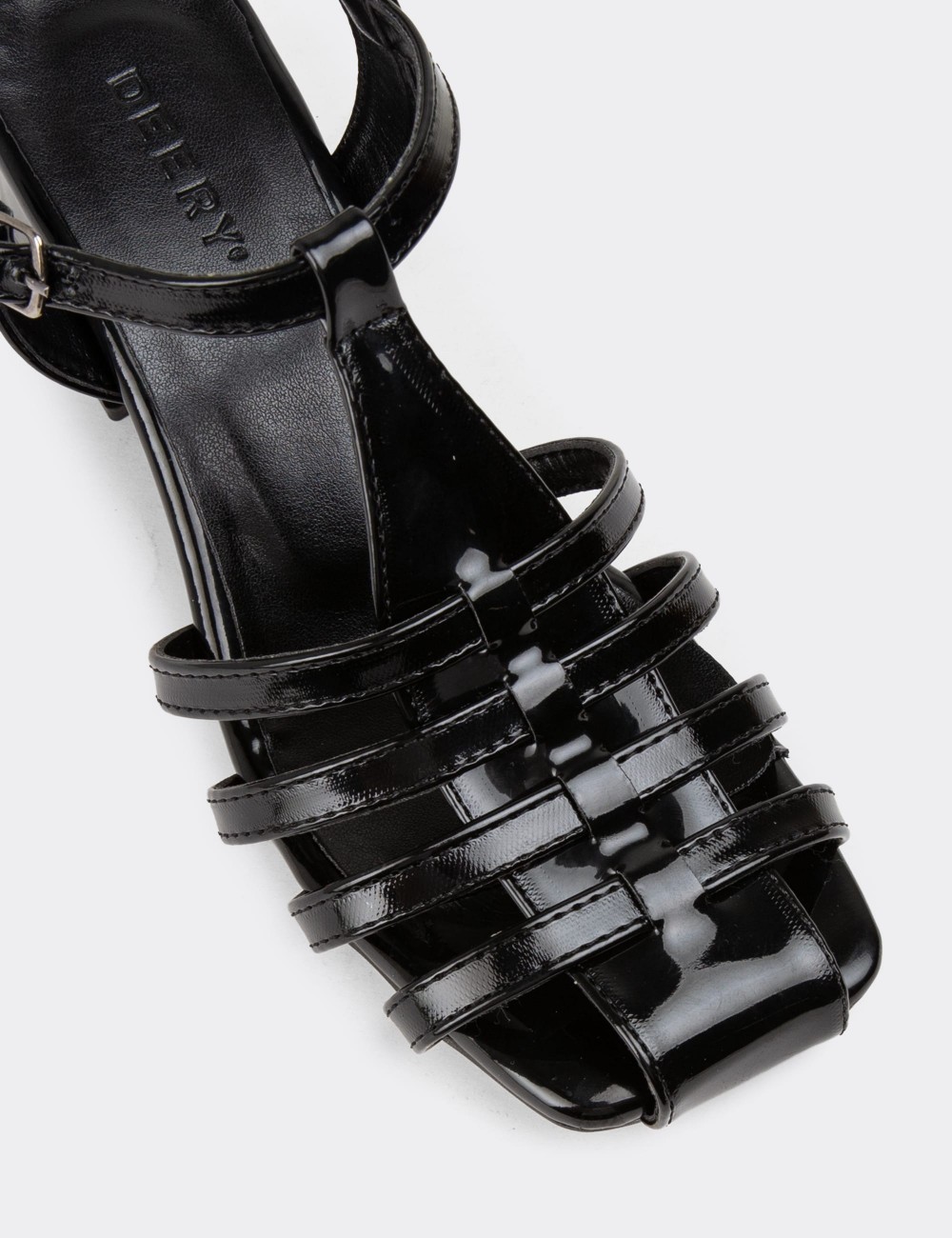 Black Sandals - 51285ZSYHC01