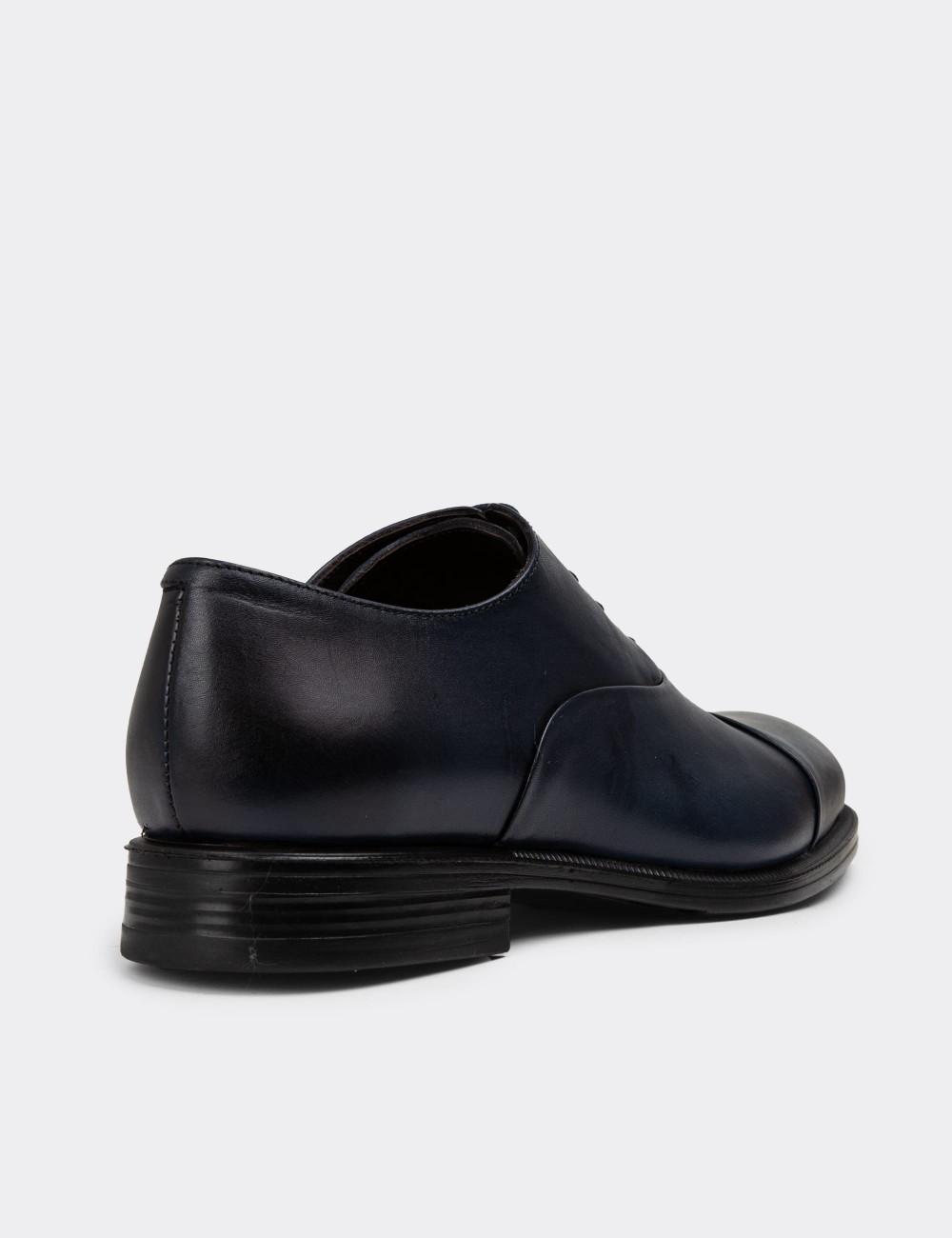 Navy Leather Classic Shoes - 01026MMVIC01