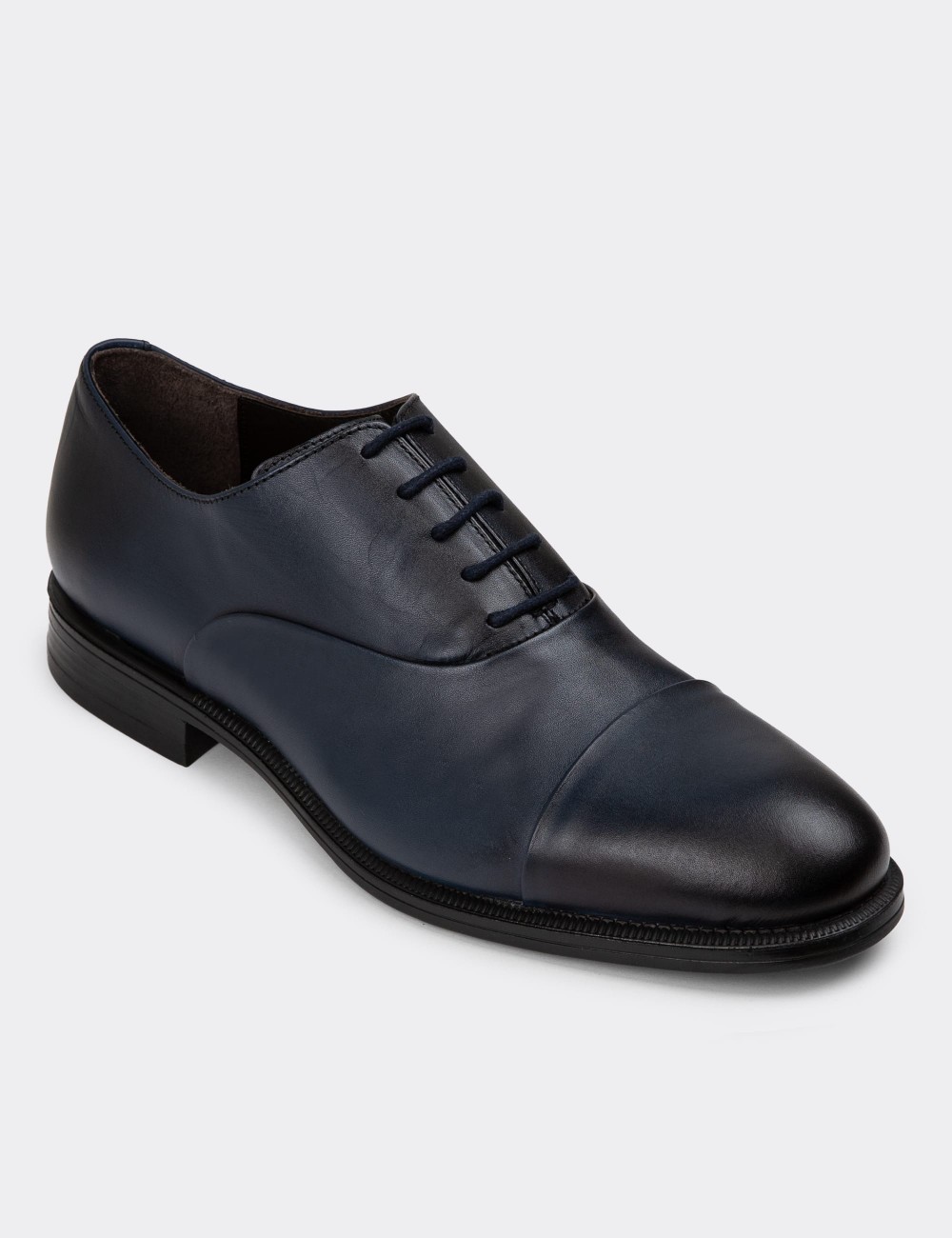 Navy Leather Classic Shoes - 01026MMVIC01
