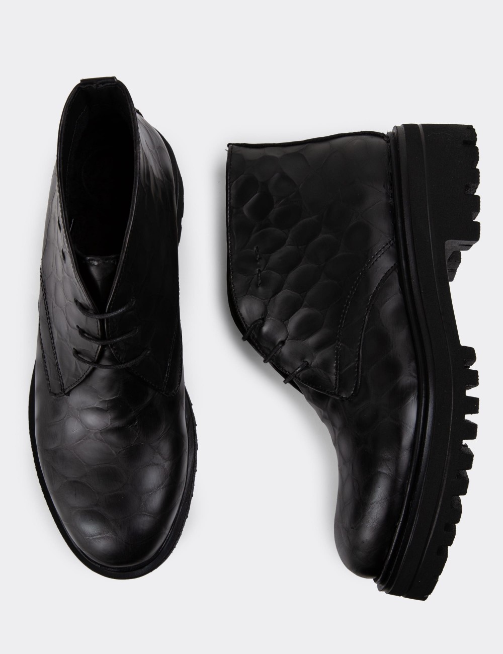 Black Leather Desert Boots - 01847ZSYHE08