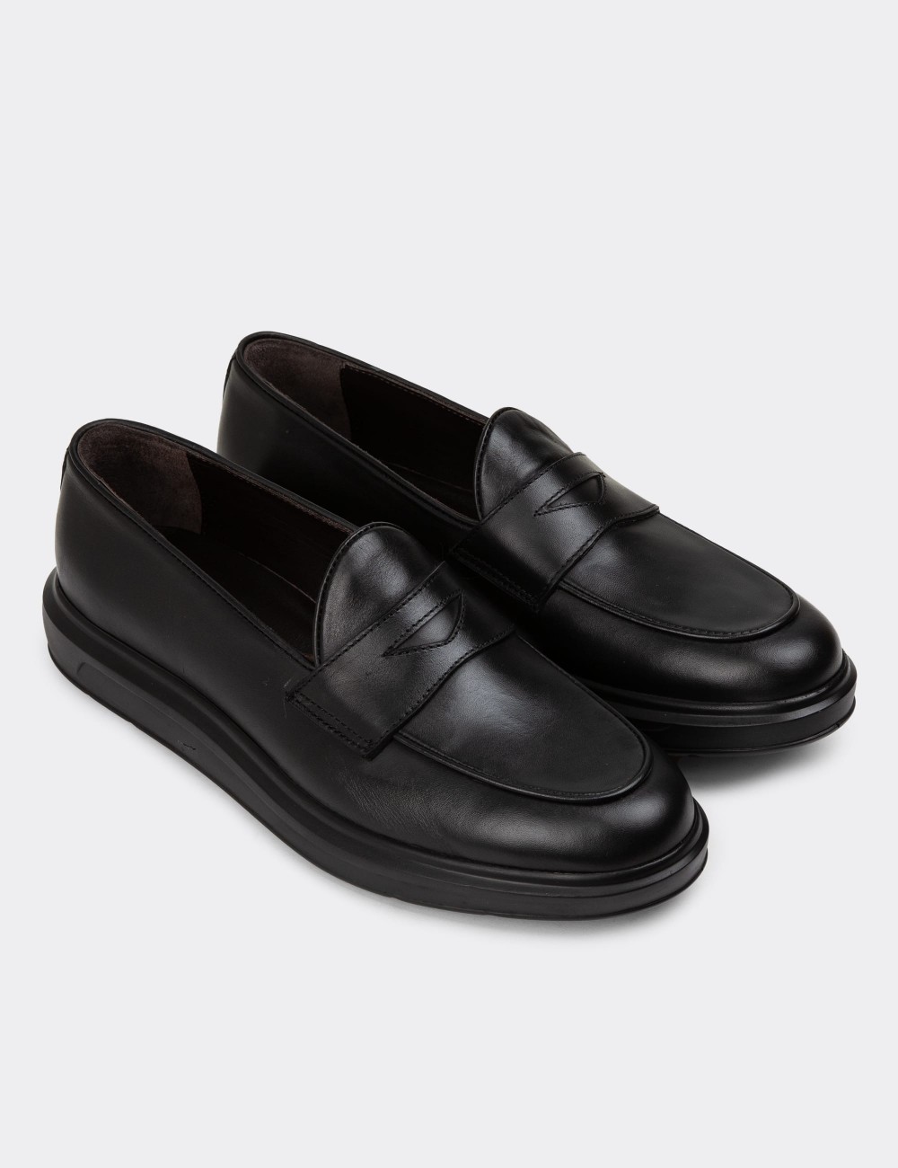 Black Leather Loafers - 01845MSYHP01
