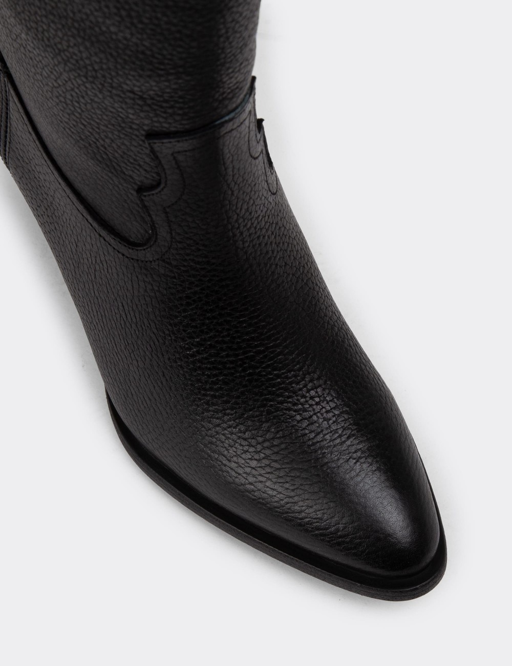 Black Leather Boots - 01976ZSYHC01