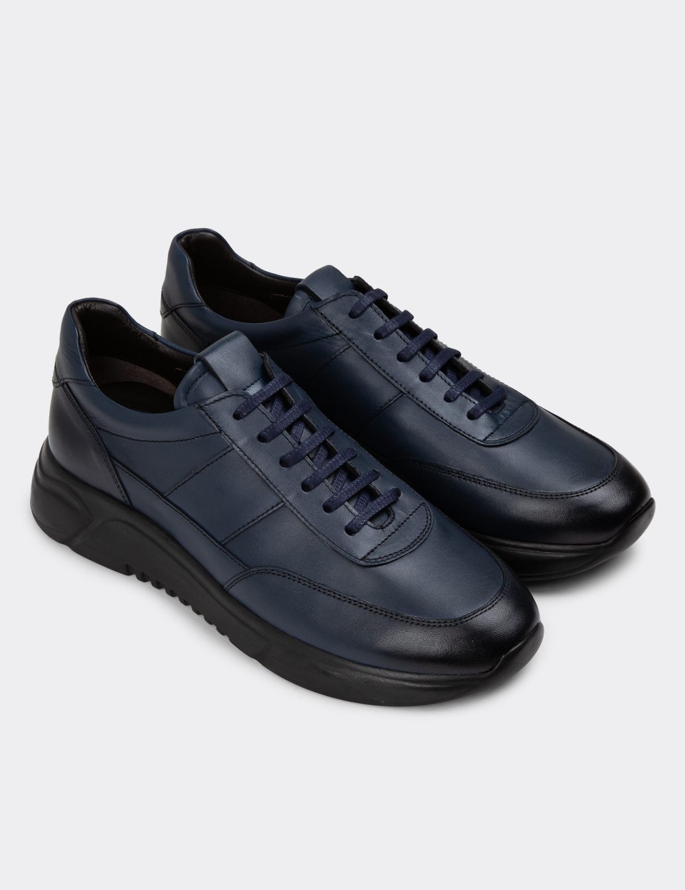 Navy Leather Sneakers - 01963MLCVE02