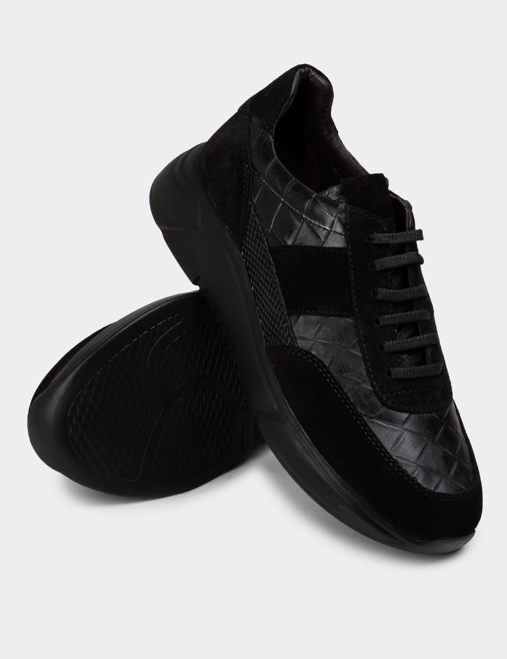 Black Suede Leather Sneakers - 01963MSYHE08