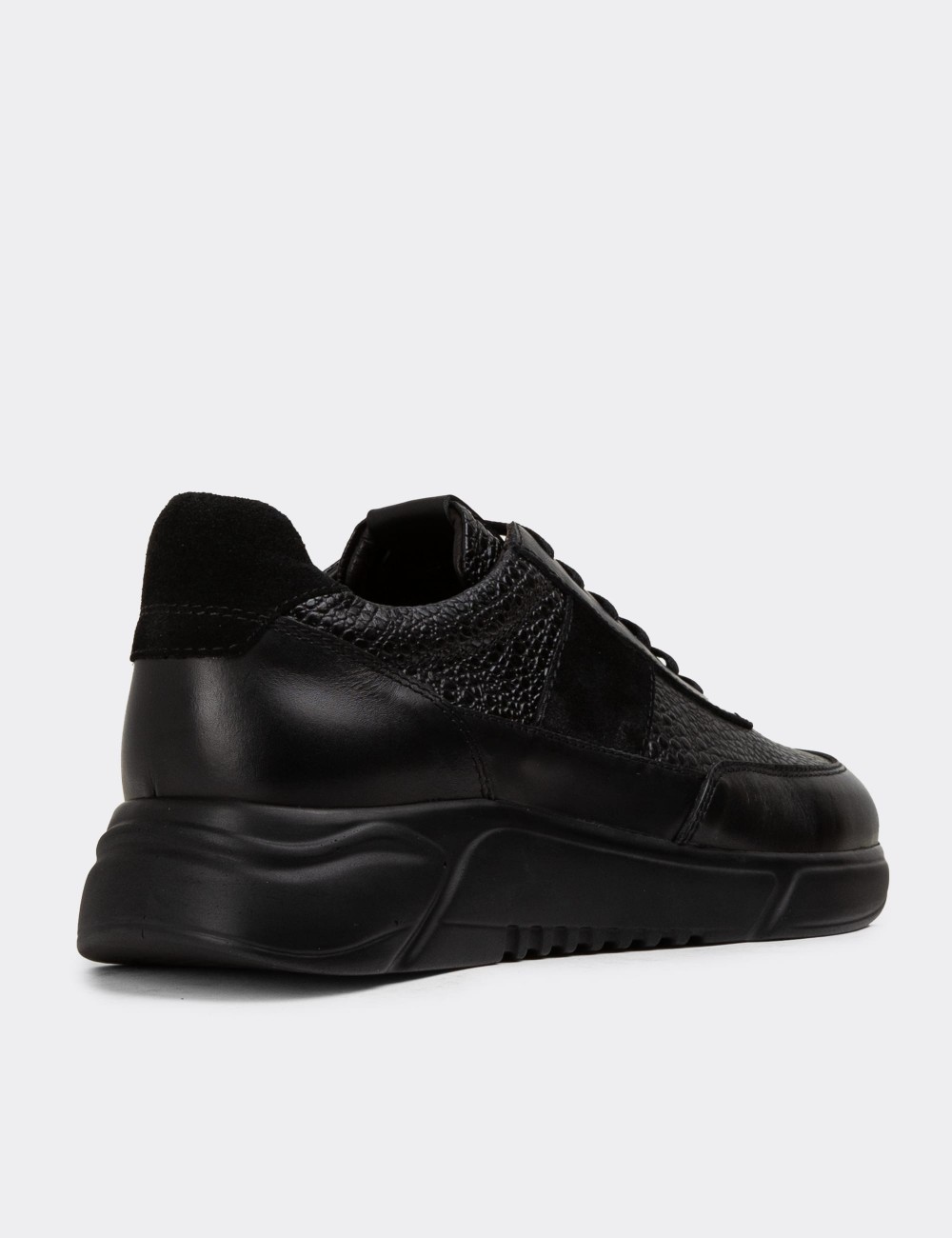 Black Leather Sneakers - 01963MSYHE07