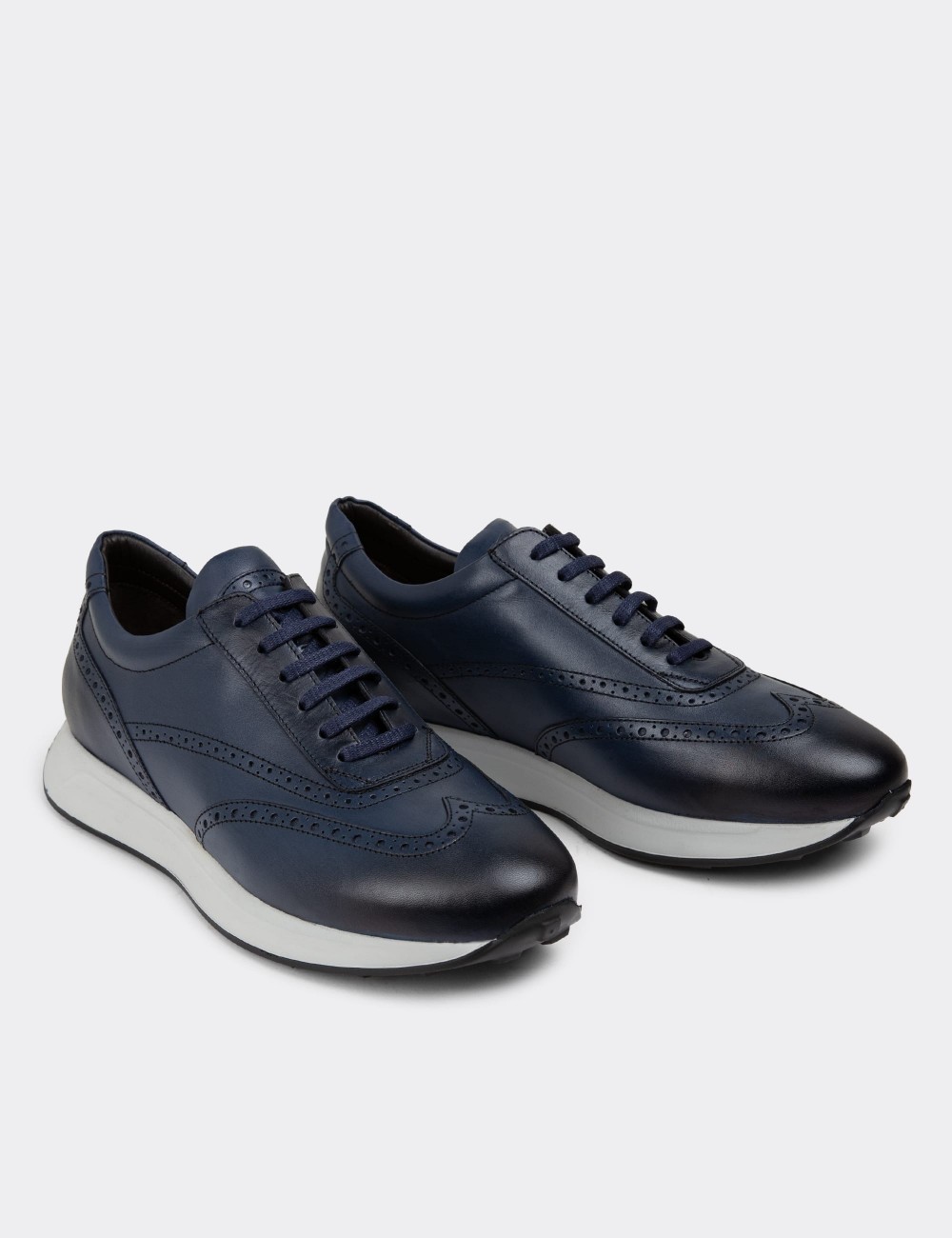 Navy Leather Sneakers - 00750MLCVE02