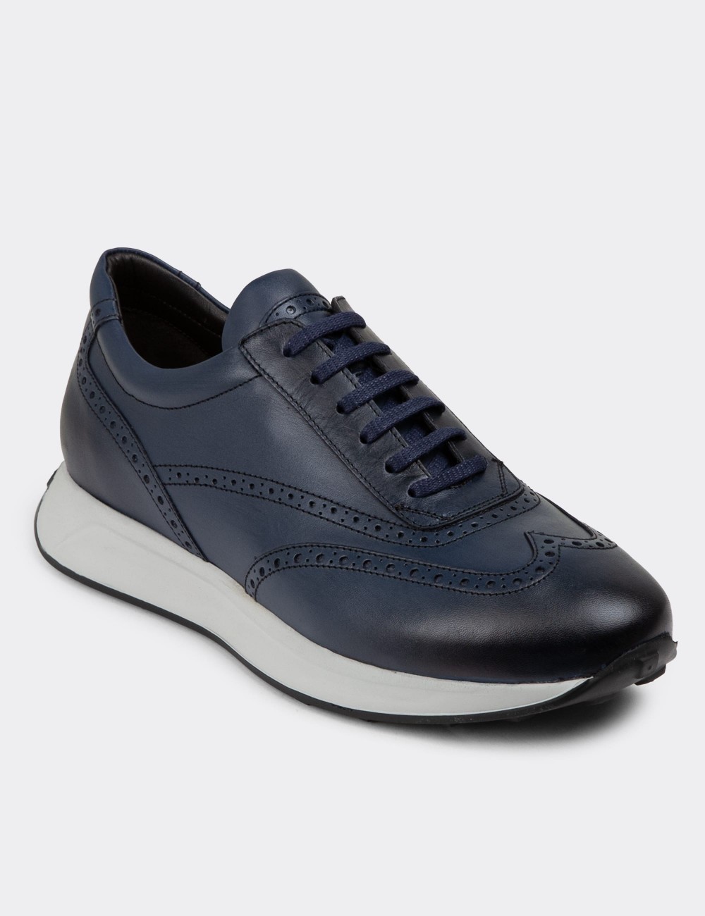 Navy Leather Sneakers - 00750MLCVE02