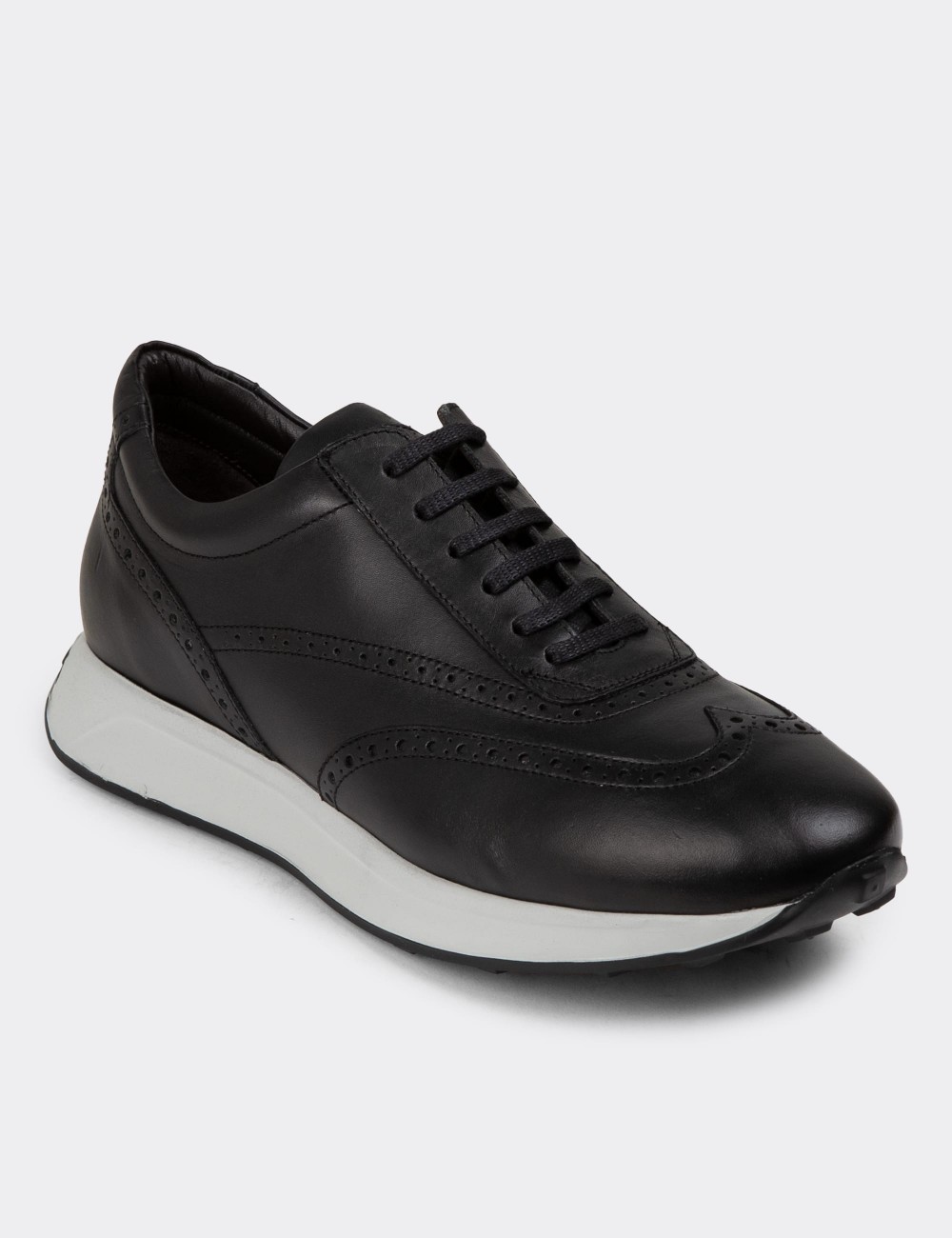 Black Leather Sneakers - 00750MSYHE06