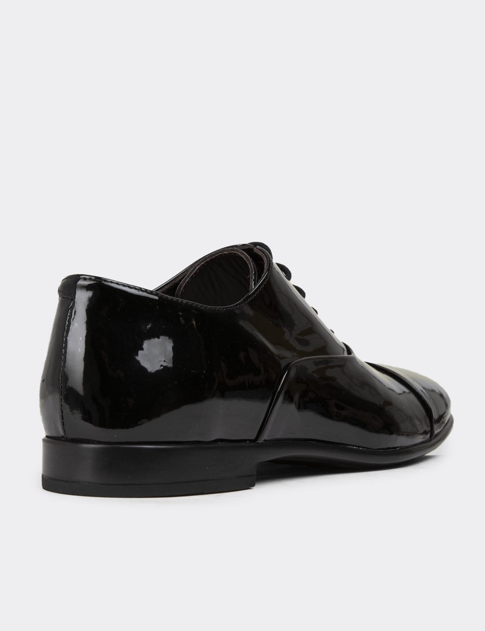 Black Patent Classic Shoes - 01026MSYHC10