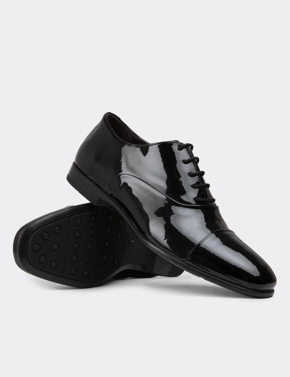 Black Patent Classic Shoes - 01026MSYHC10