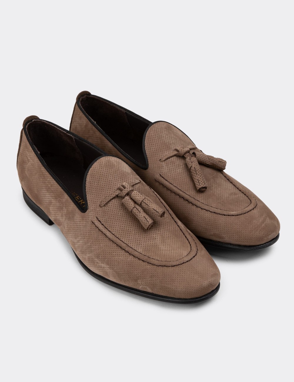 Sandstone Nubuck Calfskin Loafers - 01701MVZNC05