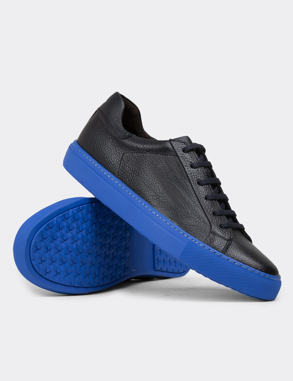 Black Leather Sneakers - 01829MSYHC10