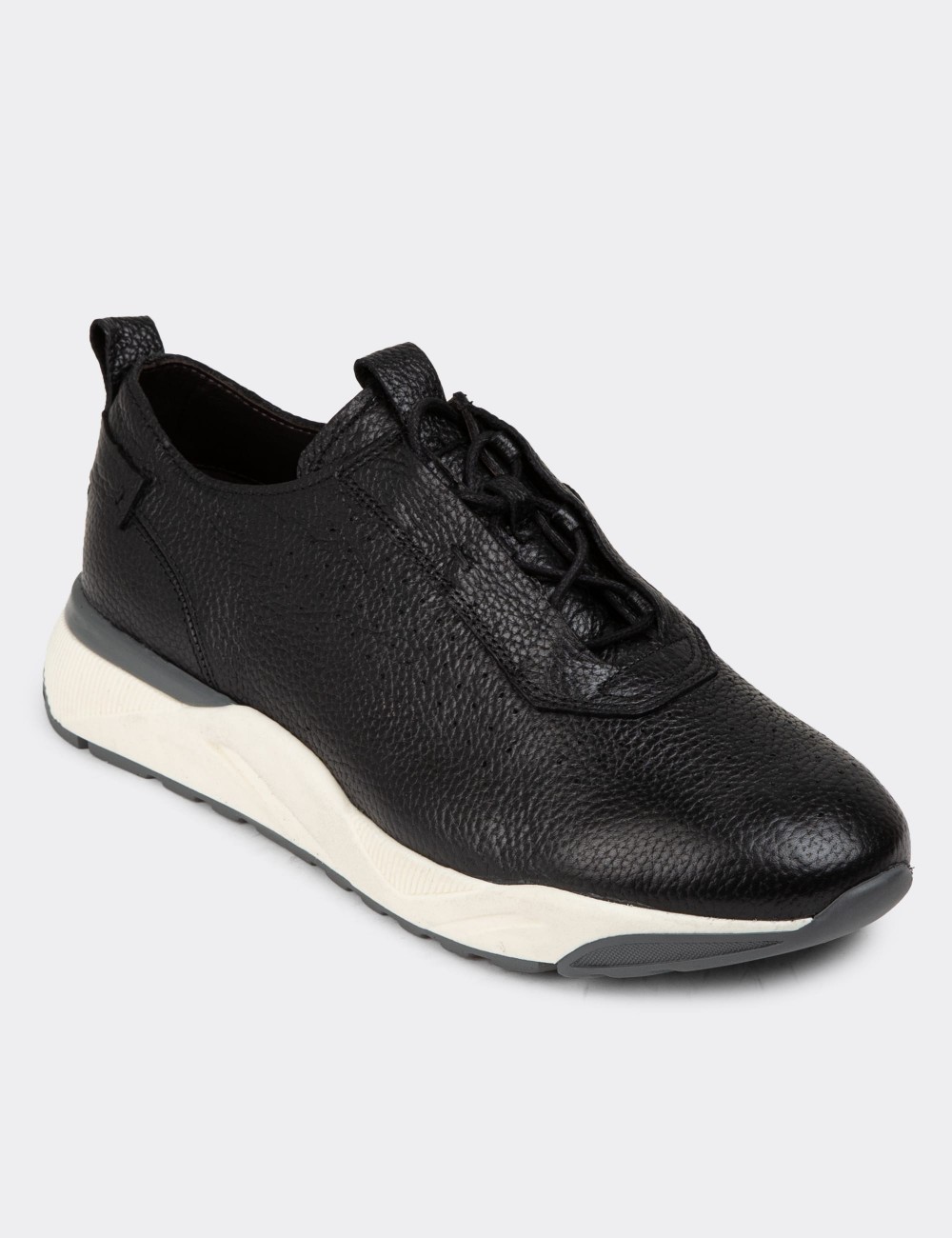 Black Leather Sneakers - 01904MSYHE02