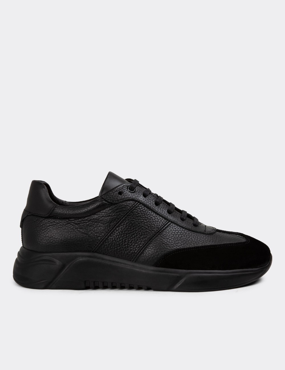 Black Leather Sneakers - 01961MSYHP02