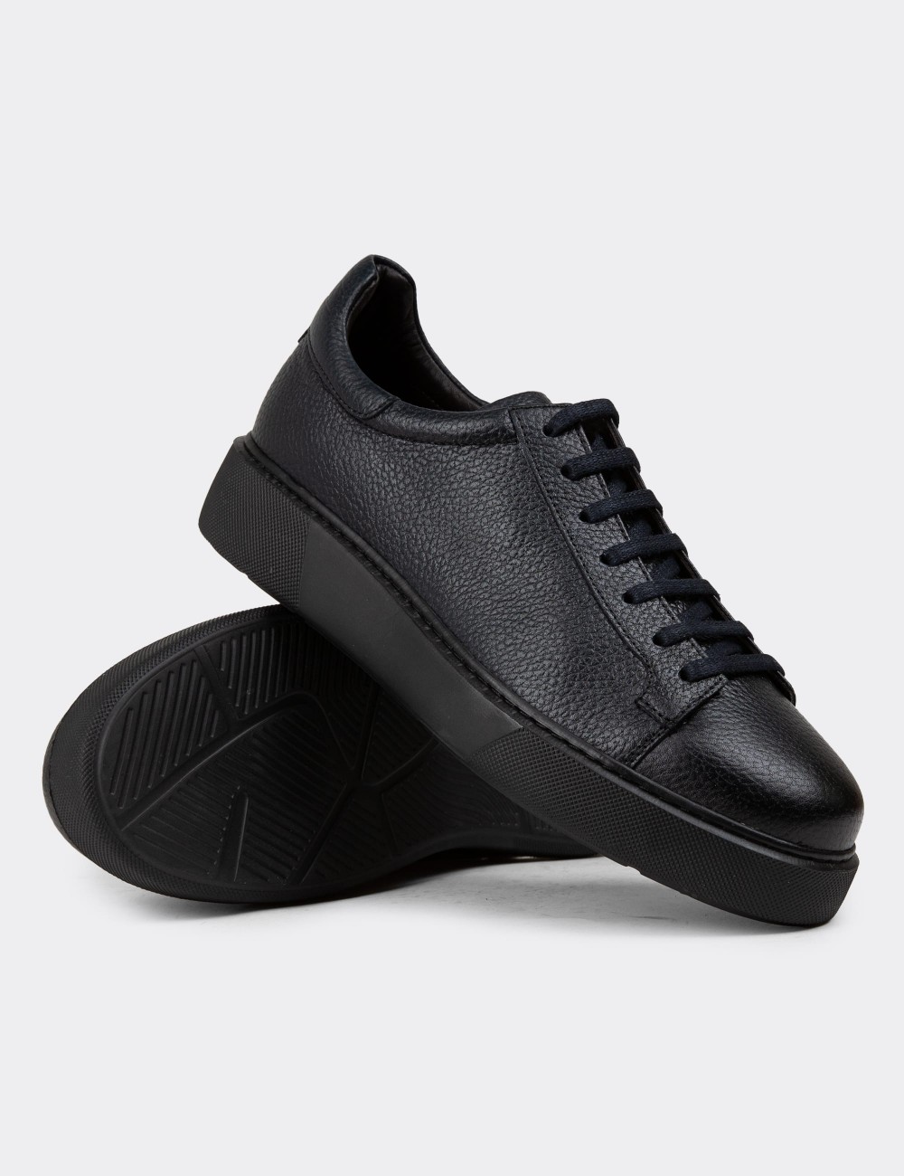 Navy Leather Sneakers - 01954MLCVE03