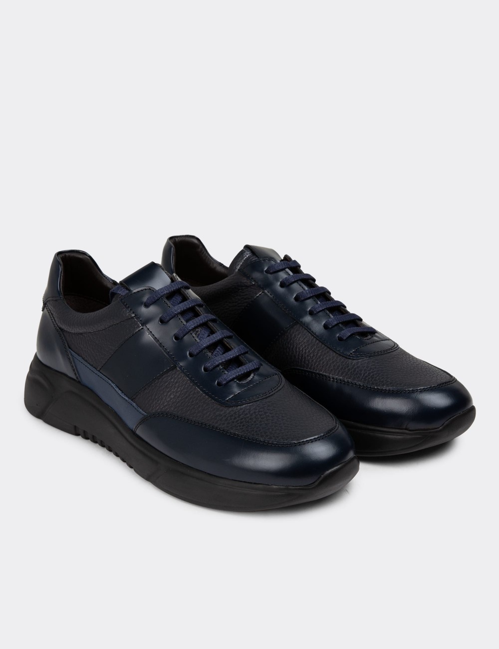 Navy Leather Sneakers - 01963MLCVE03