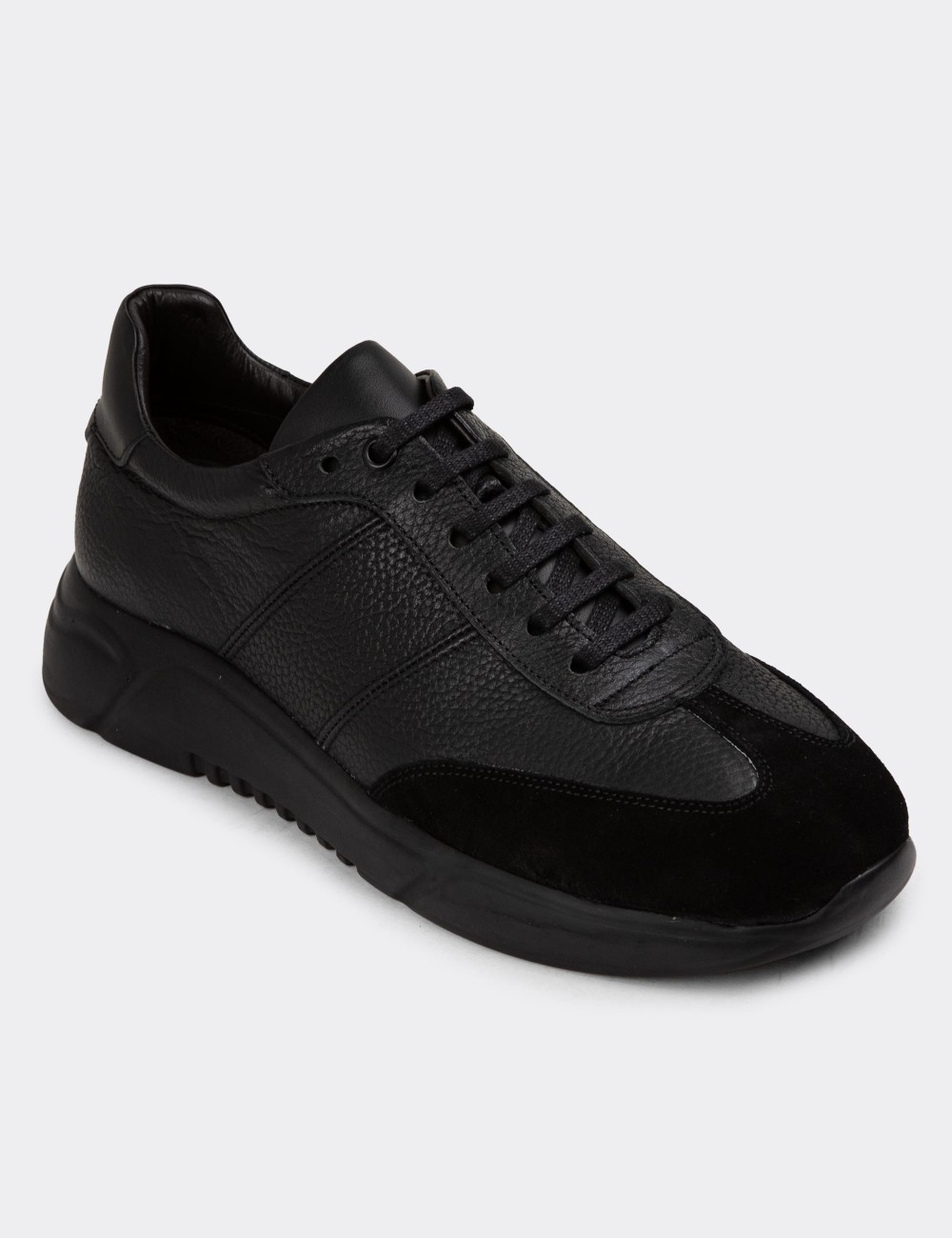 Black Leather Sneakers - 01961MSYHP02