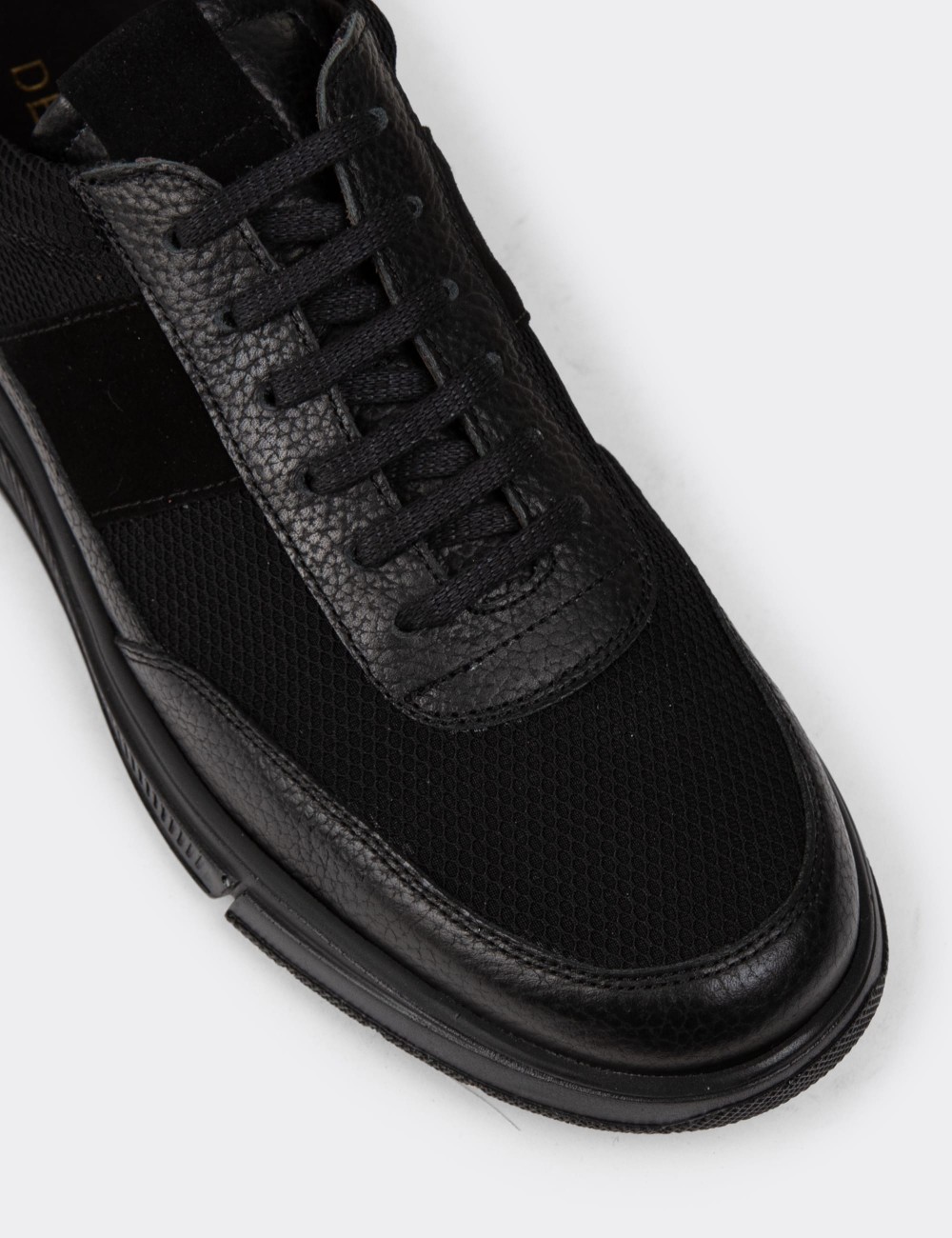 Black Leather Sneakers - 01963MSYHE18