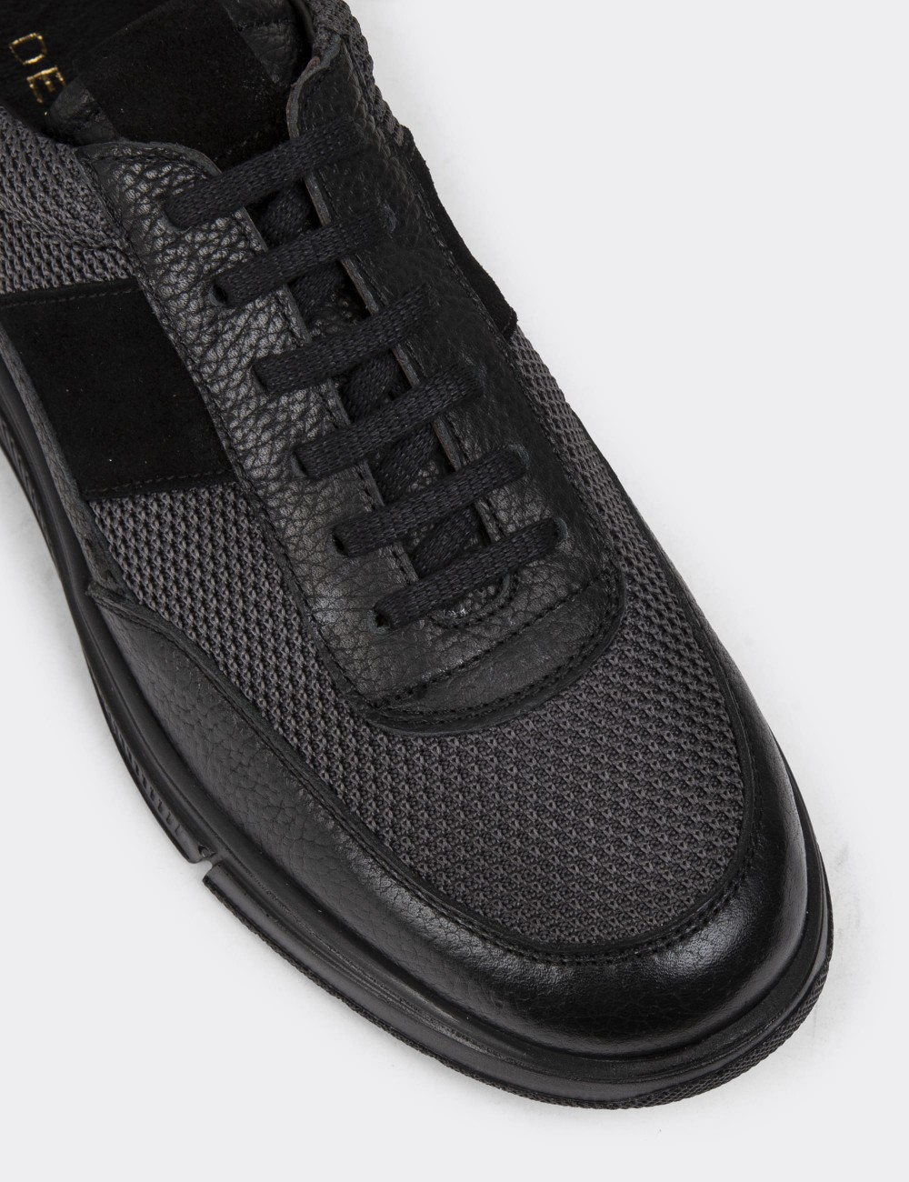 Black Leather Sneakers - 01963MSYHE16