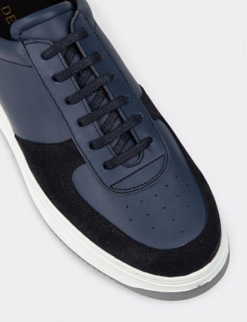 Blue Suede Leather Sneakers - 01965MMVIE02