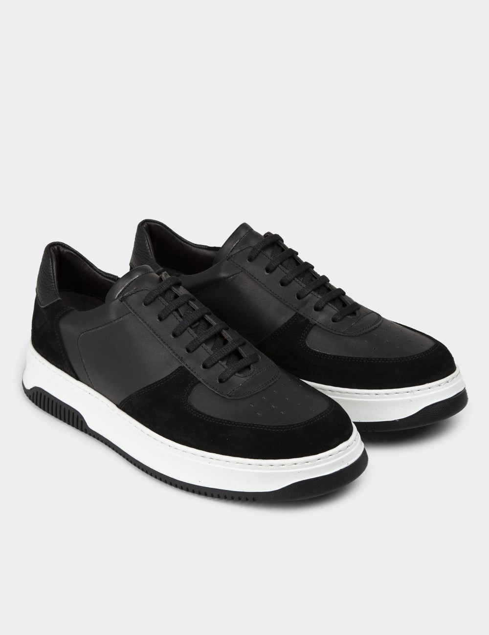 Black Leather Sneakers - 01965MSYHE02