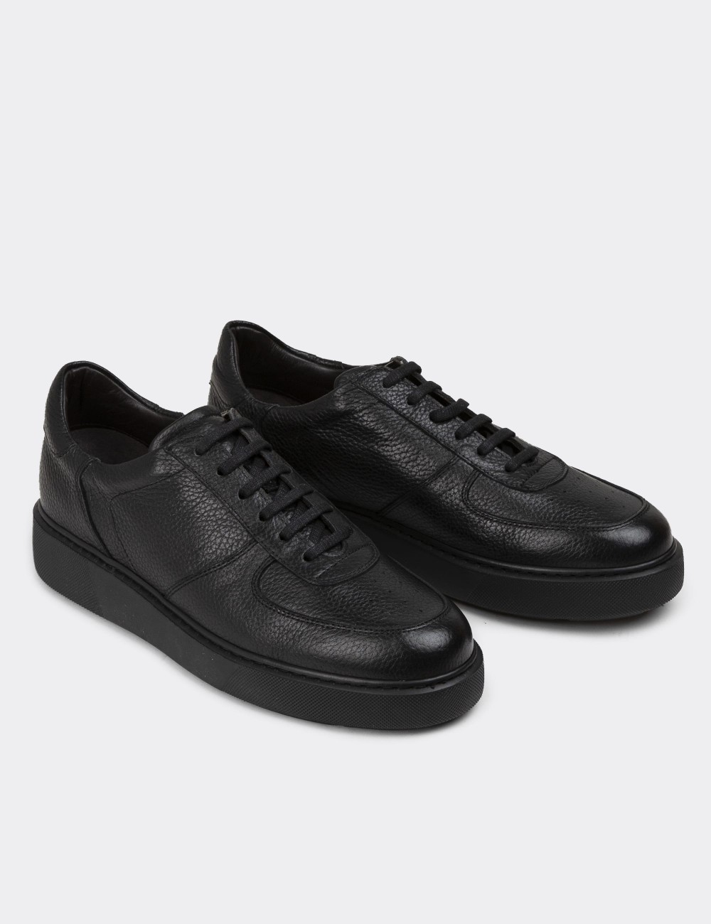 Black Leather Sneakers - 01965MSYHE04