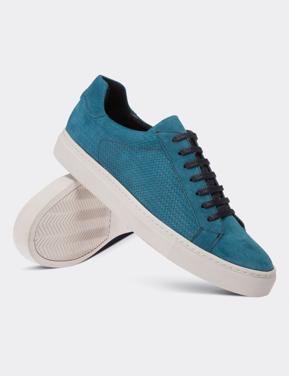 Blue Suede Leather Sneakers - 01681MMVIC01