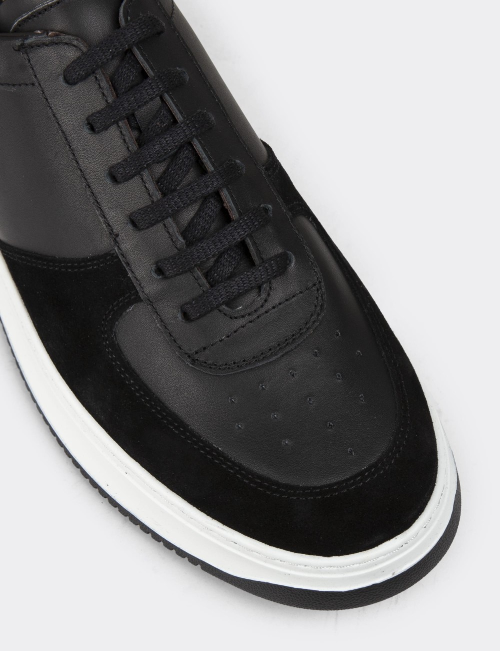 Black Leather Sneakers - 01965MSYHE02