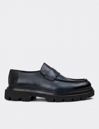 Navy Leather Loafers - 01980MLCVE01