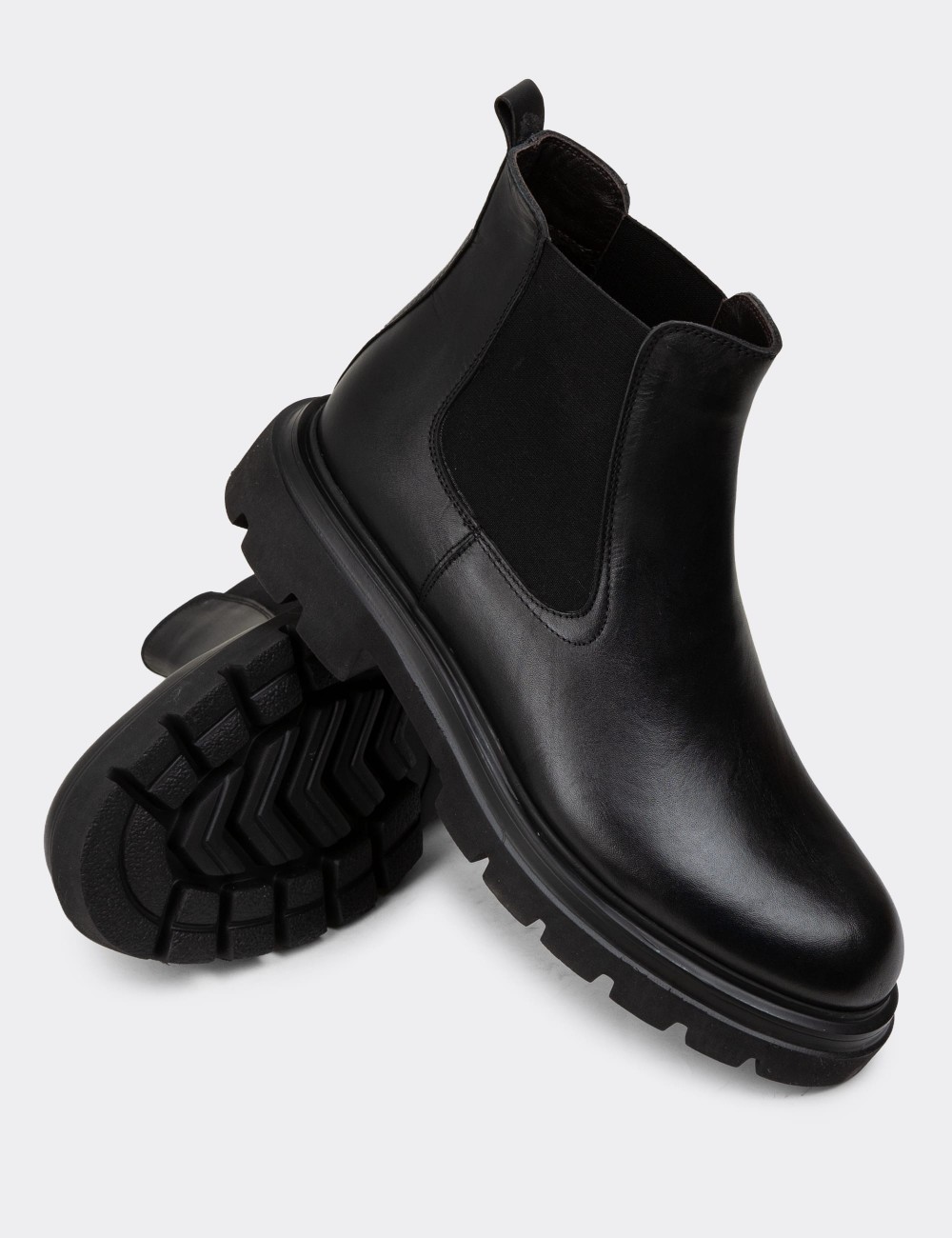 Black Leather Chelsea Boots - 01982MSYHE01