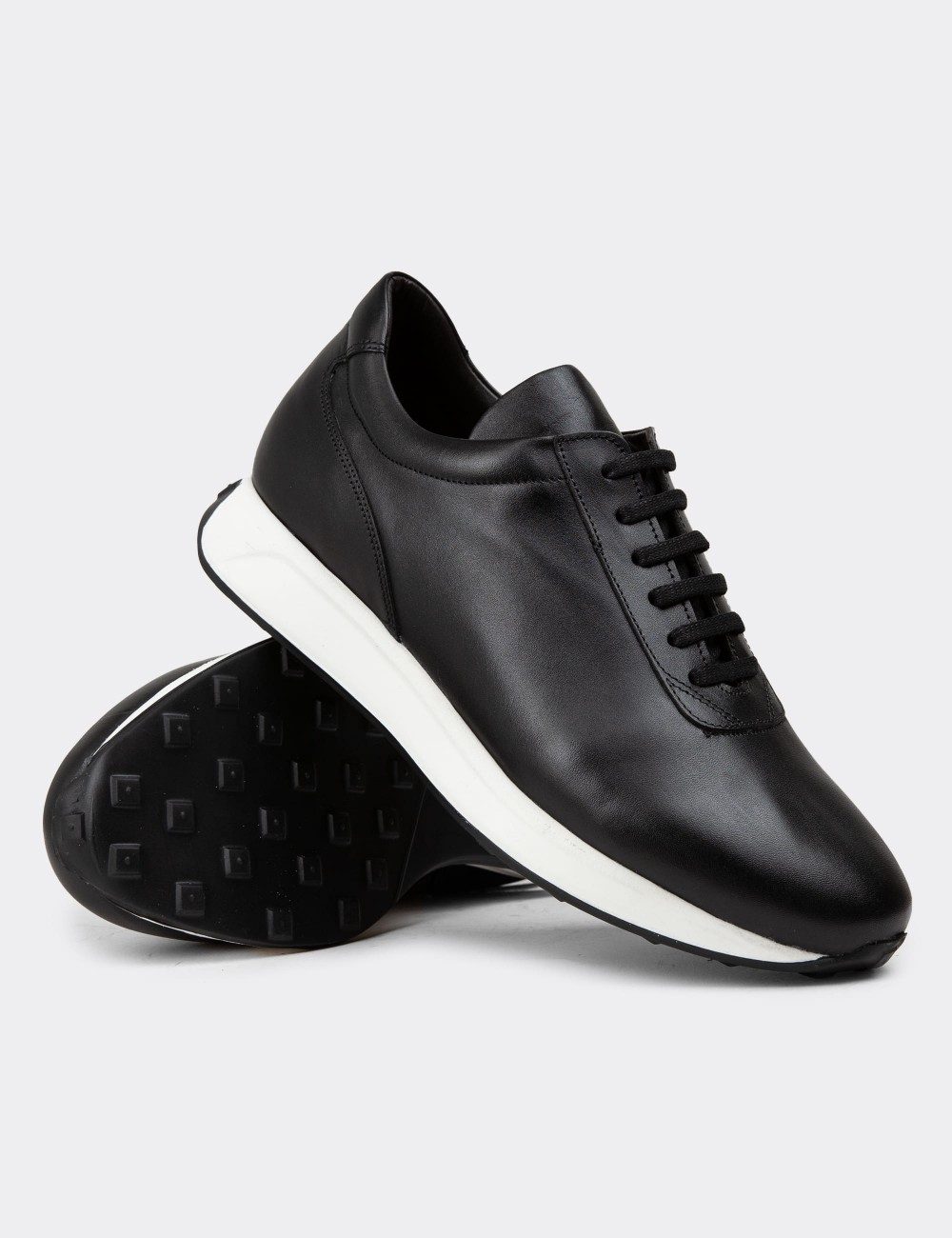 Black Leather Sneakers - 01983MSYHE03