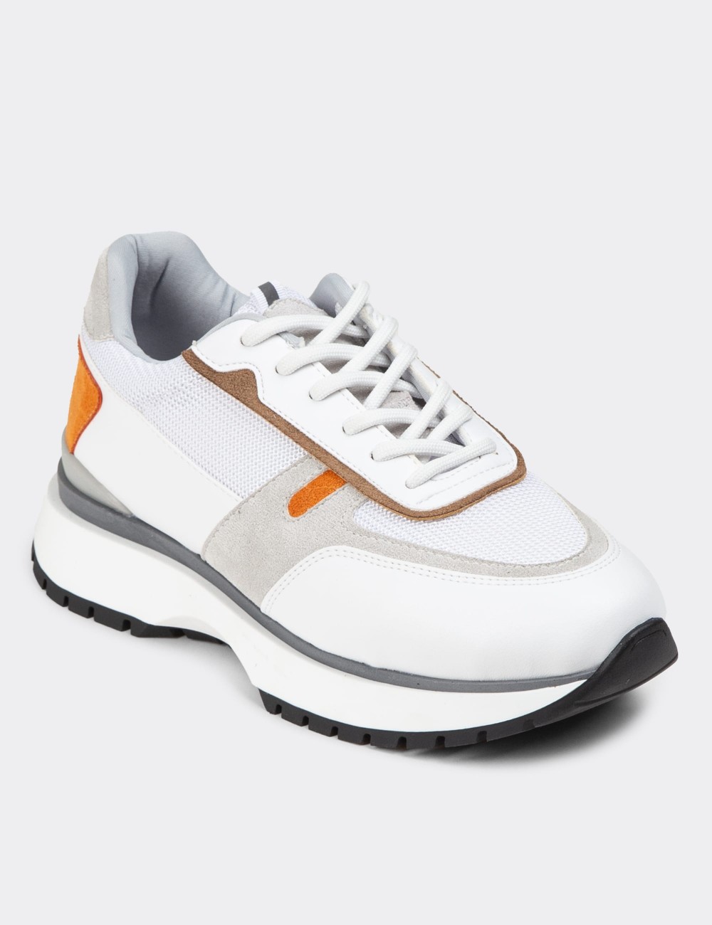 White Sneakers - 55119ZBYZC01