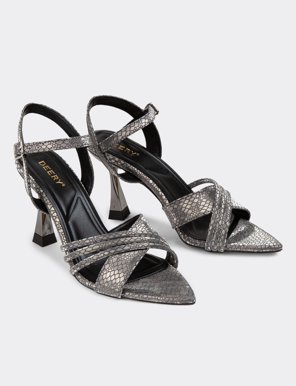 Platinum Pumps - K0052ZPLTC01